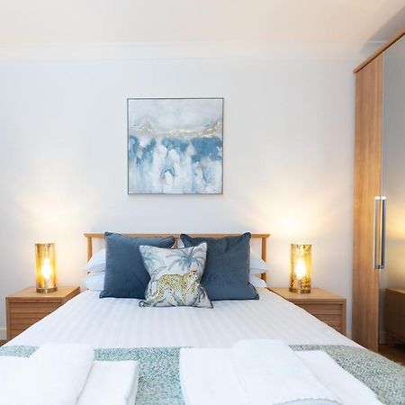 Vibrant & Bright City Centre Apartment! オックスフォード エクステリア 写真