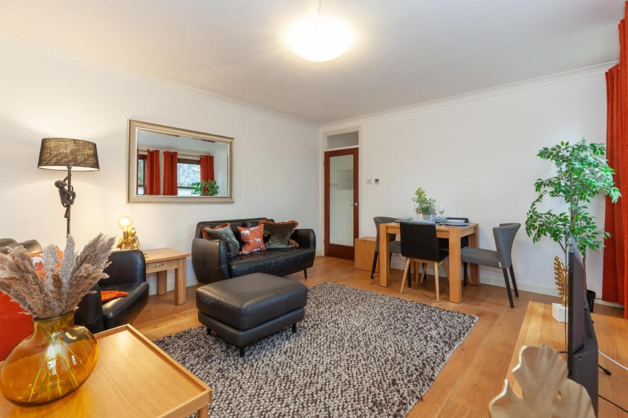 Vibrant & Bright City Centre Apartment! オックスフォード エクステリア 写真