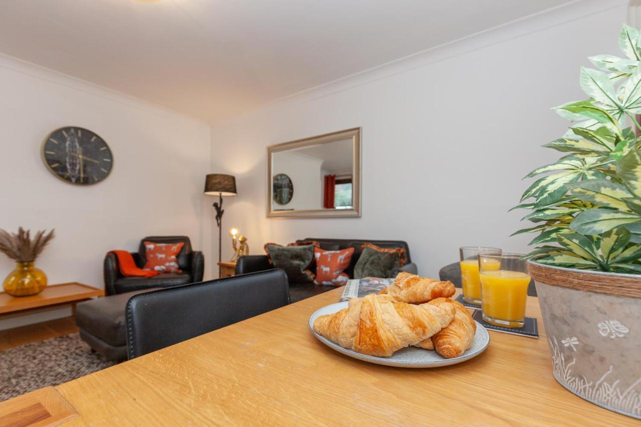 Vibrant & Bright City Centre Apartment! オックスフォード エクステリア 写真